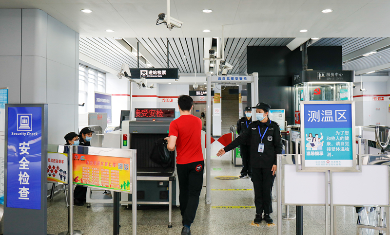 隊員開展安檢照片 - 副本.jpg